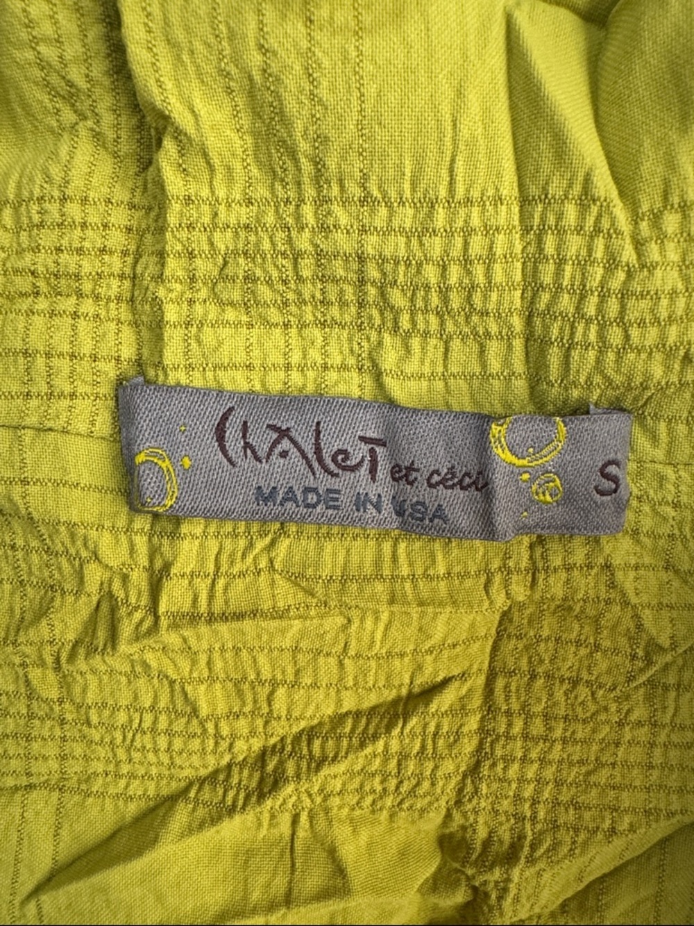 Chalet et Ceci Crinkle Sleeveless Vest in Lime Green - Picture 2 of 4